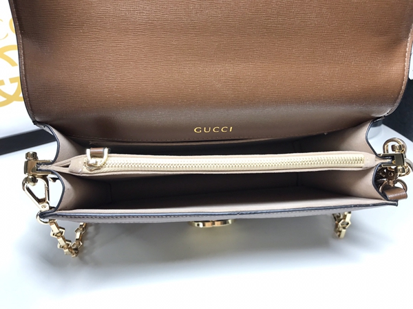 激安グッチバッグコピー着用イメージ